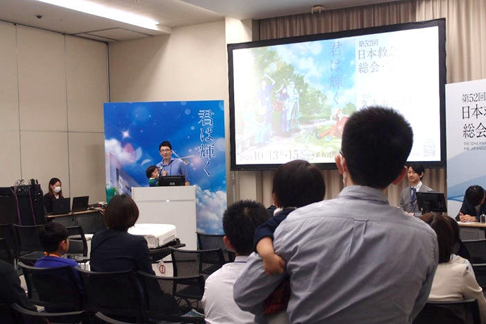 写真9　演者も質問者もお子さんを抱えています